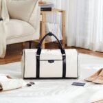 Stylish and Durable Leather Weekender Bags for Women - Image 8