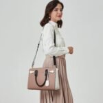 Nevin Elegant Medium Leather Crossbody Bag - Image 19